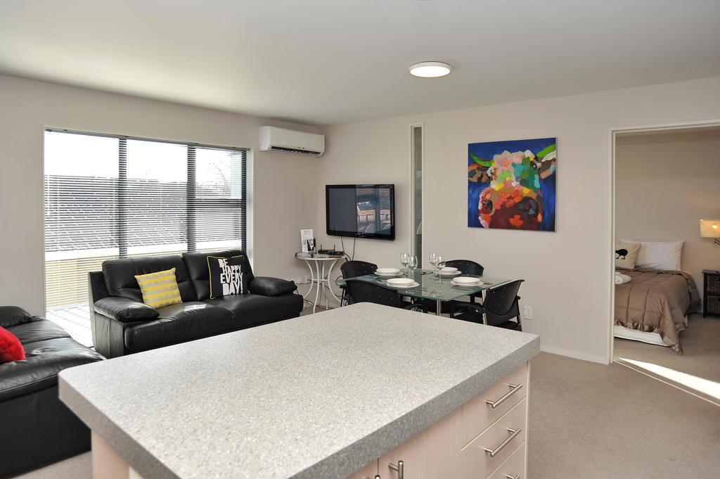 Carlton Villa 3 - Christchurch Holiday Homes Екстериор снимка