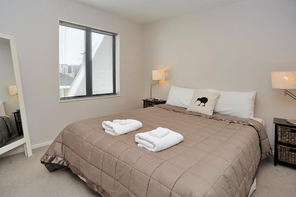 Carlton Villa 3 - Christchurch Holiday Homes Екстериор снимка