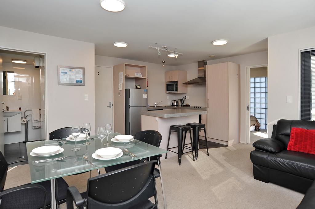 Carlton Villa 3 - Christchurch Holiday Homes Екстериор снимка